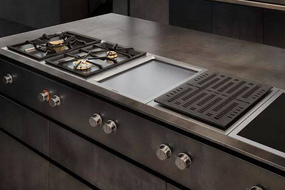 Płyta gazowa Gaggenau VG425215 CKG420000 stalowa rama czarne pokrętła