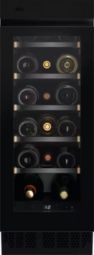 Winiarka AEG NSW8S823GT