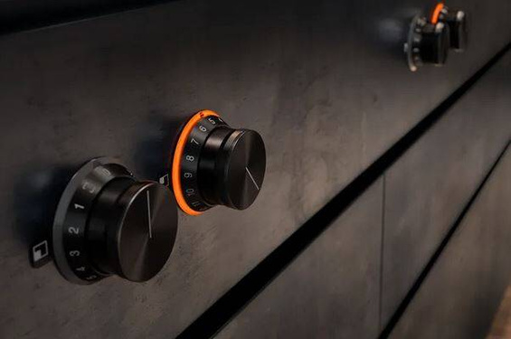 Płyta gazowa Gaggenau VG491215 CKG450010 stalowa rama stalowe pokrętła