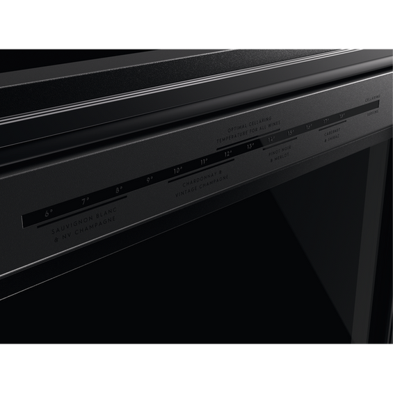 Winiarka Electrolux EWUS040B8B