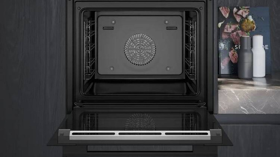 Piekarnik Siemens do zabudowy z dodatkiem pary HR736G1B1