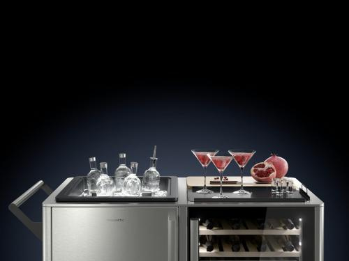 Mobilny bar z chłodziarką do wina Dometic MoBar550