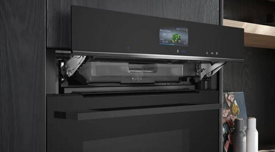 Piekarnik Siemens do zabudowy z dodatkiem pary HR736G1B1