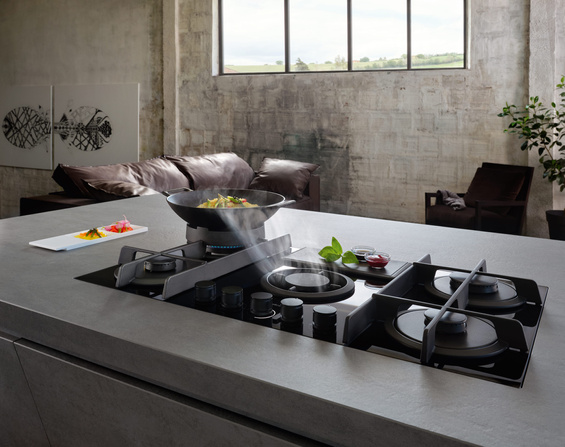 Płyta z okapem Elica NIKOLATESLA FLAME EVO BL/A/88 PRF0196341 czarny