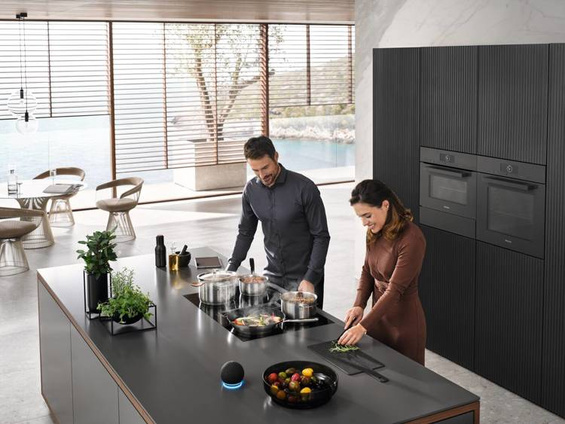 Płyta indukcyjna z wyciągiem Miele KMDA 7272 FL-U Silence 12121060