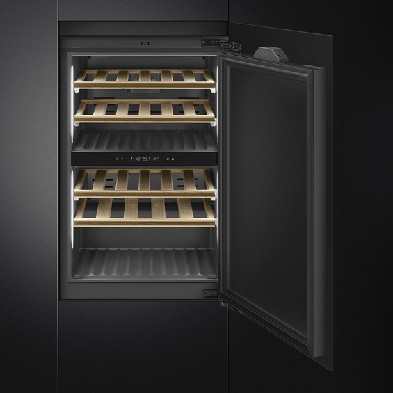 Chłodziarka na wino do zabudowy Smeg CVI040BE