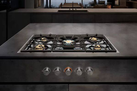 Płyta gazowa Gaggenau VG491215 CKG450010 stalowa rama stalowe pokrętła