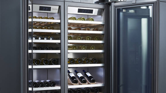 Winiarka do zabudowy Signature Kitchen Suite SKSCW182RP