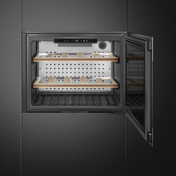 Chłodziarka na wino do zabudowy Smeg CVI320XE