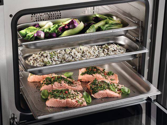 Bezuchwytowy piekarnik parowy Miele DGC 7460 HCX Pro 12613820