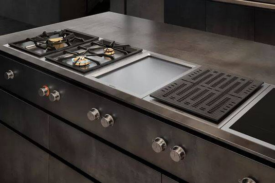 Płyta gazowa Gaggenau VG415215 CKG410010 stalowa rama stalowe pokrętło