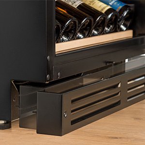 Winiarka do zabudowy Avintage AVU51D82