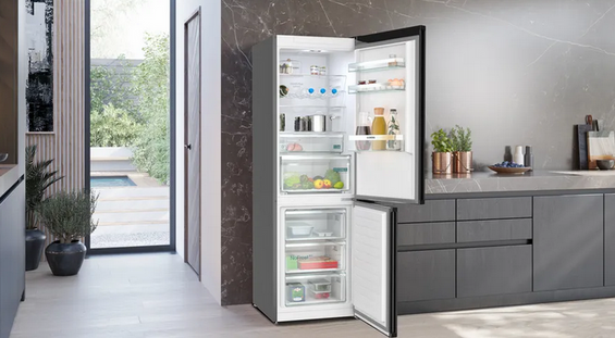 Lodówka z dolnym zamrażalnikiem wolnostojąca Siemens KG36NXXBF