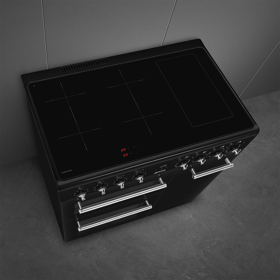 Kuchnia z płytą indukcyjną Smeg CX93IMBL