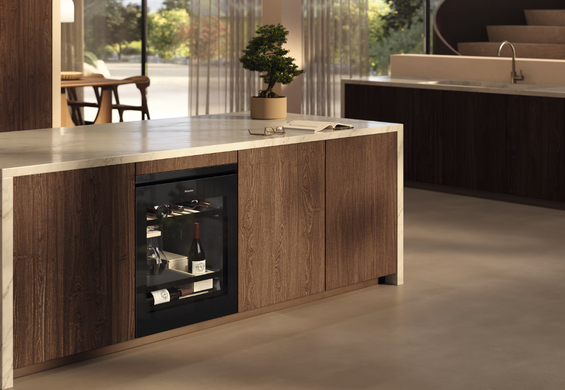 Winiarka podblatowa Miele KWTUS 7055 F Obsidianblack (szkło) 12519500