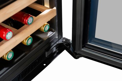 Winiarka do zabudowy Avintage AVI72PLATINUM