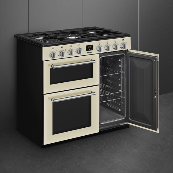 Kuchnia z płytą gazową Smeg CX93GMCR