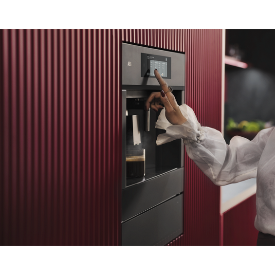 Ekspres do zabudowy AEG 9000 NKC9N8T