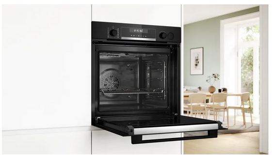 Piekarnik do zabudowy z funkcją pary Bosch HRG578CB7 czarny