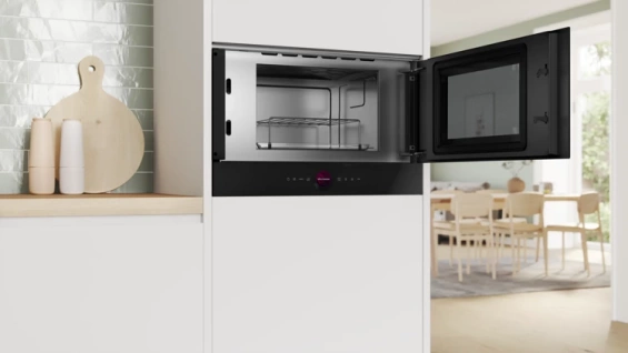 Kuchenka mikrofalowa do zabudowy Bosch BER7321B1 czarny